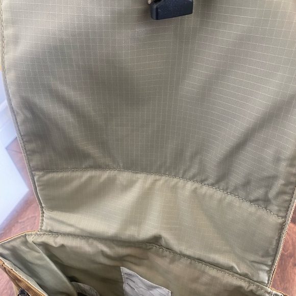 Walker family good honey messenger bag - Picture 2 of 2